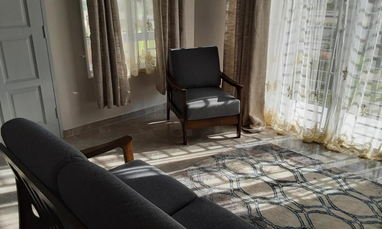 Villa Hijau Guest House Kampong Sura Tengah Bagian luar foto